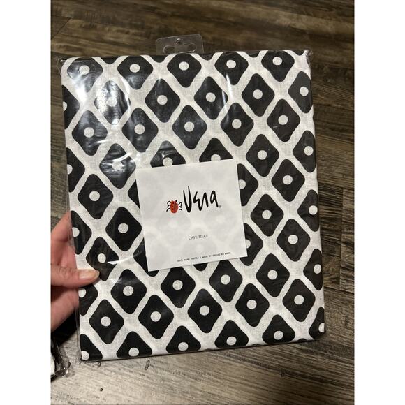 Vera Neumann Cafe Tiers Toiba Black White Mod 14335D 3 Piece Tier Set curtains